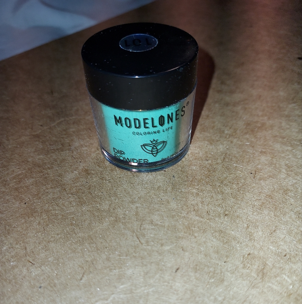#101 Modelones dip powder